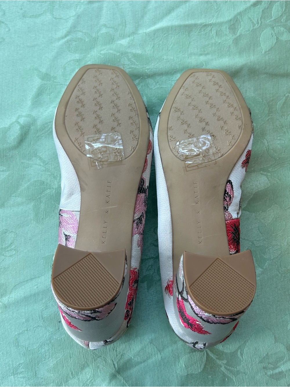 Kelly & Katie Pink Floral Heels - Picture 3 of 5